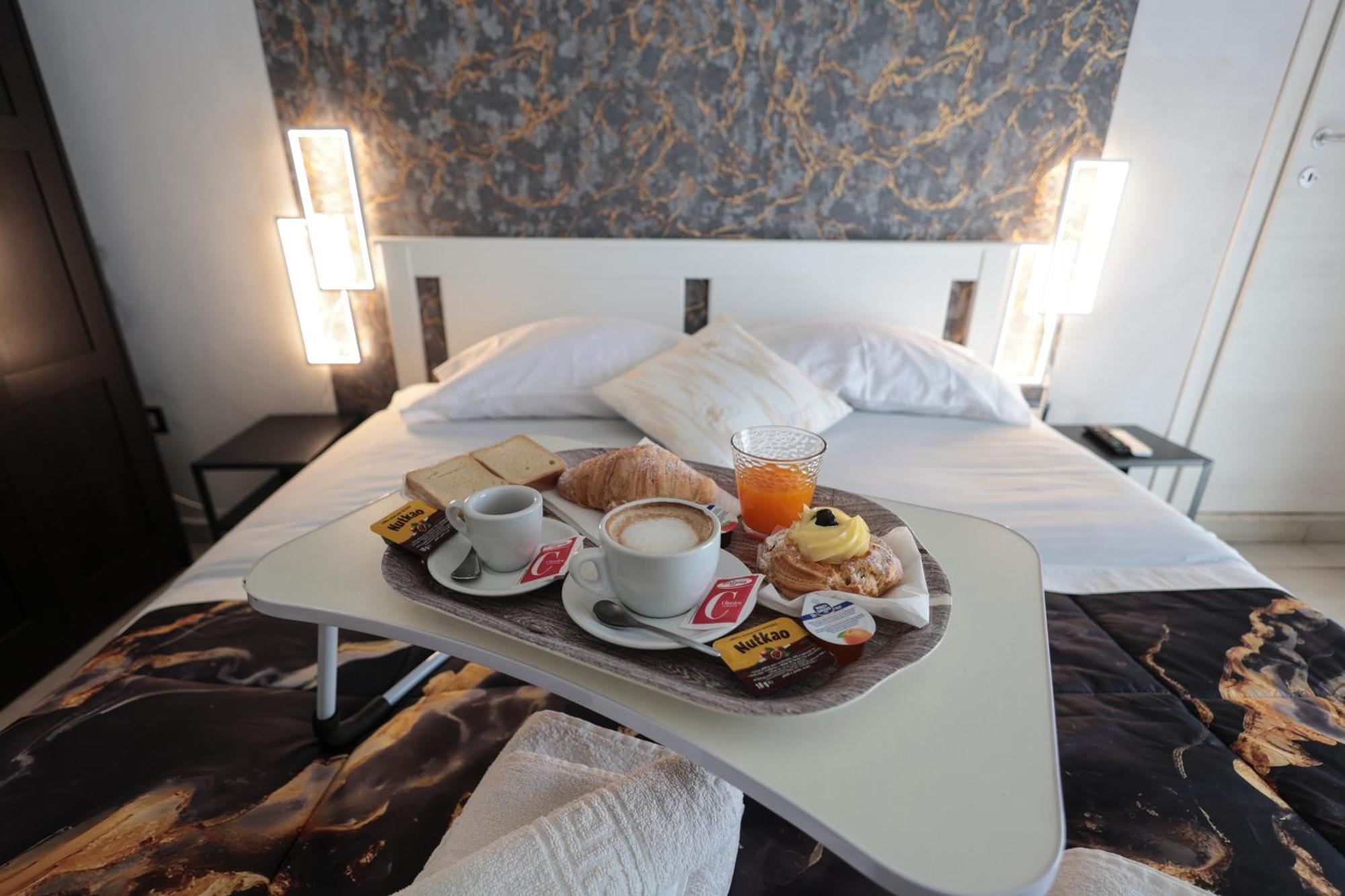 A Cartulina E Napule Bed and Breakfast Νάπολη Εξωτερικό φωτογραφία
